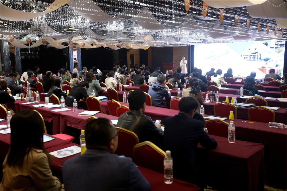 AI賦能產(chǎn)業(yè)生態(tài)！科創(chuàng)投集團(tuán)旗下銀河數(shù)創(chuàng)空間舉辦濟(jì)南科創(chuàng)數(shù)創(chuàng)生態(tài)大會(huì)